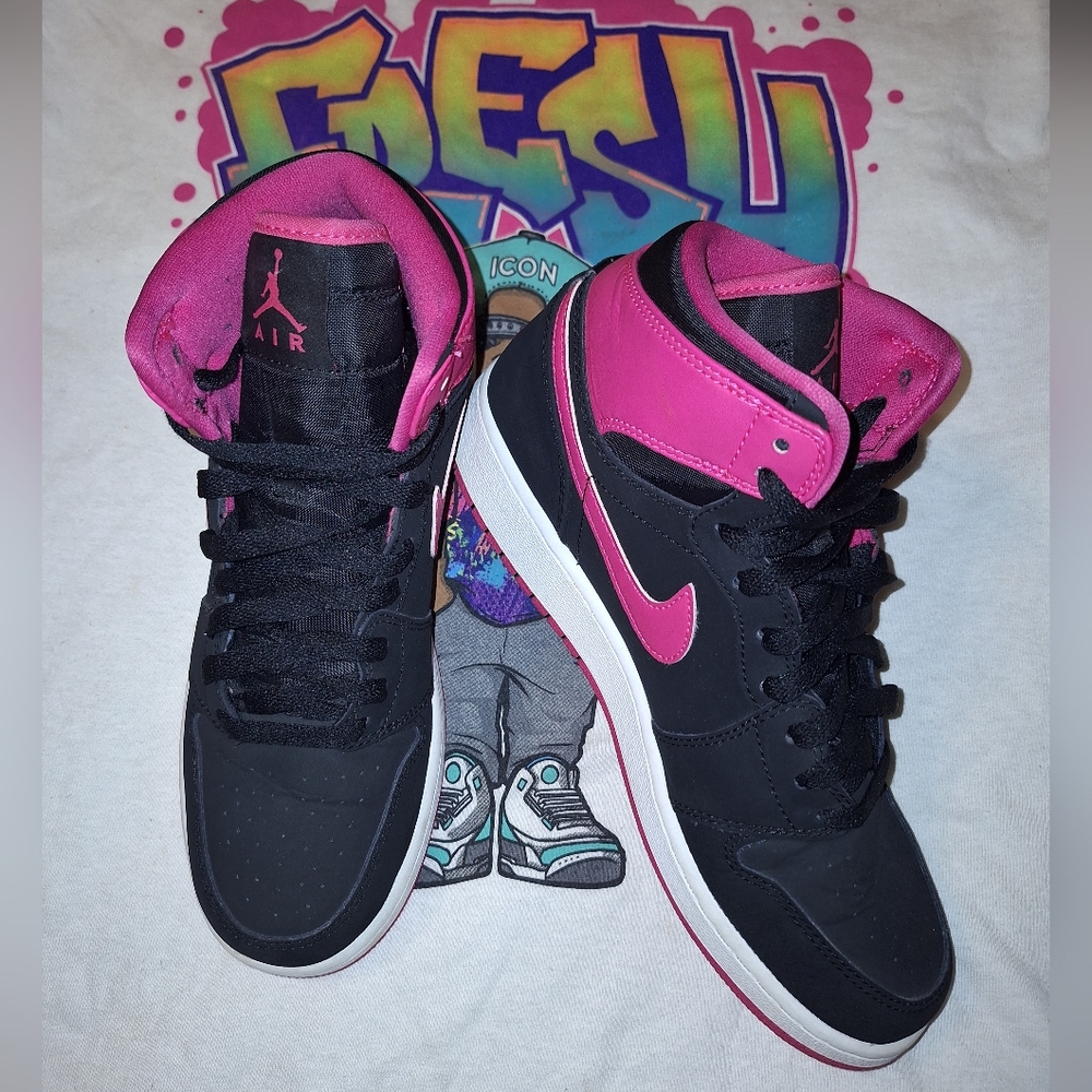 Jordan 1 Retro High "Vivid Pink"